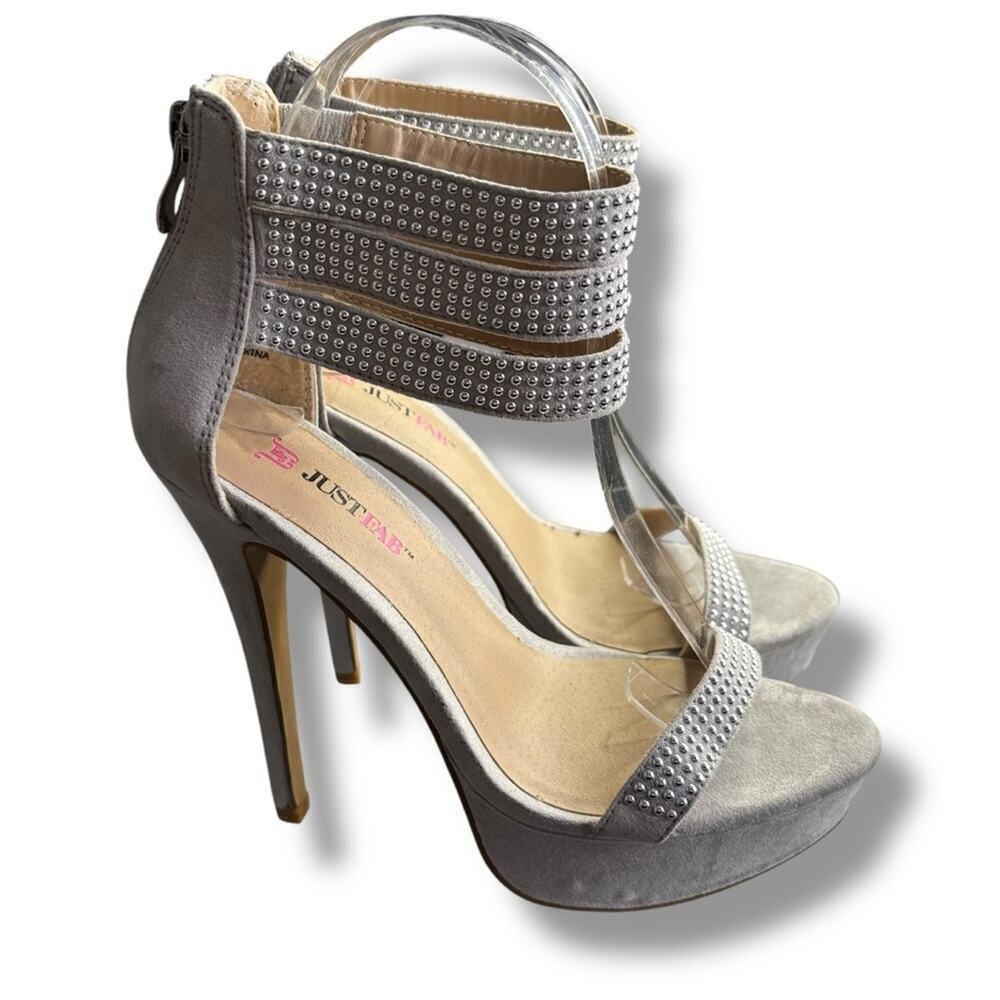 JustFab Silver Gray Vegan Faux Suede Mena Stiletto Bling Heels Size 6 | 3270